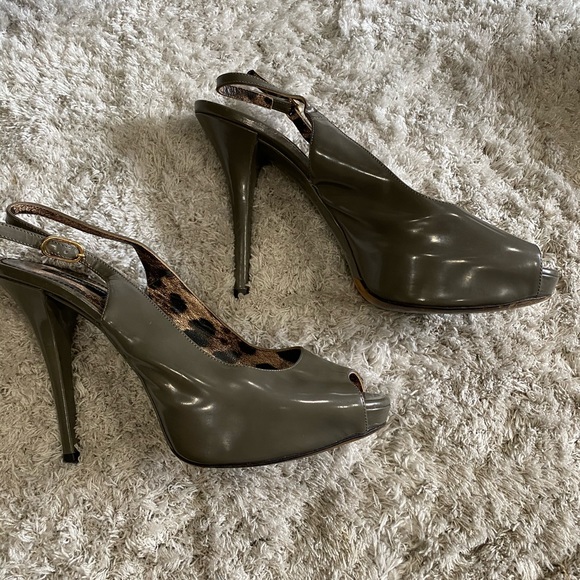 Dolce & Gabbana Grey Peep Toe Heels - Picture 2 of 5